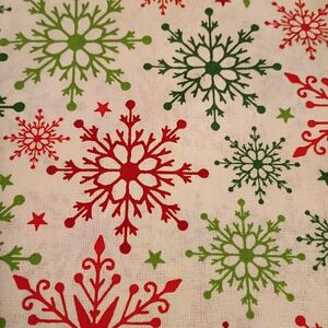 Festive Snowflake Holiday Fat Quarter Cotton Fabric Set Of 3 - 18 X 21"